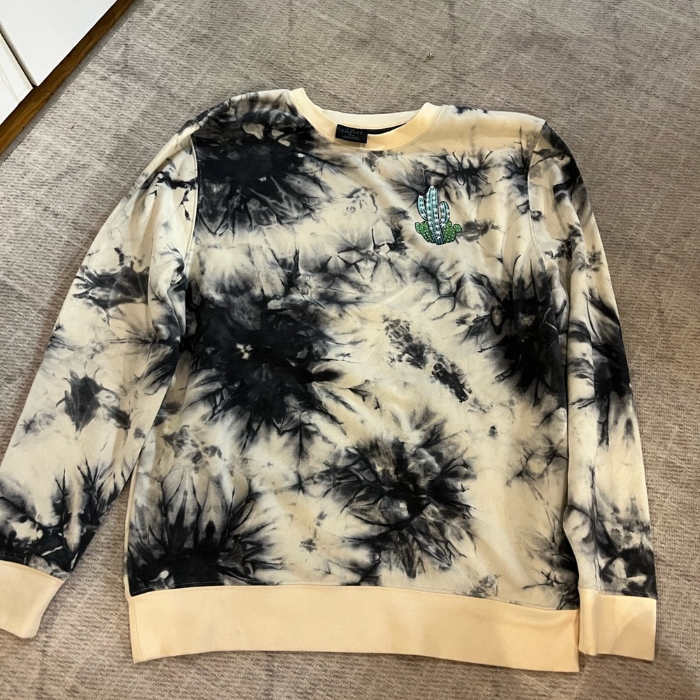 womens crewneck